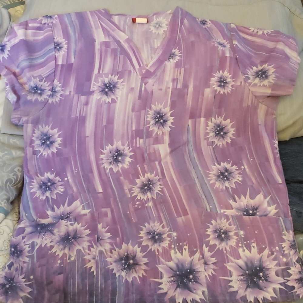 Scrub top